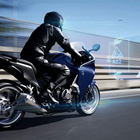 EyeLights, le GPS intégré au casque moto