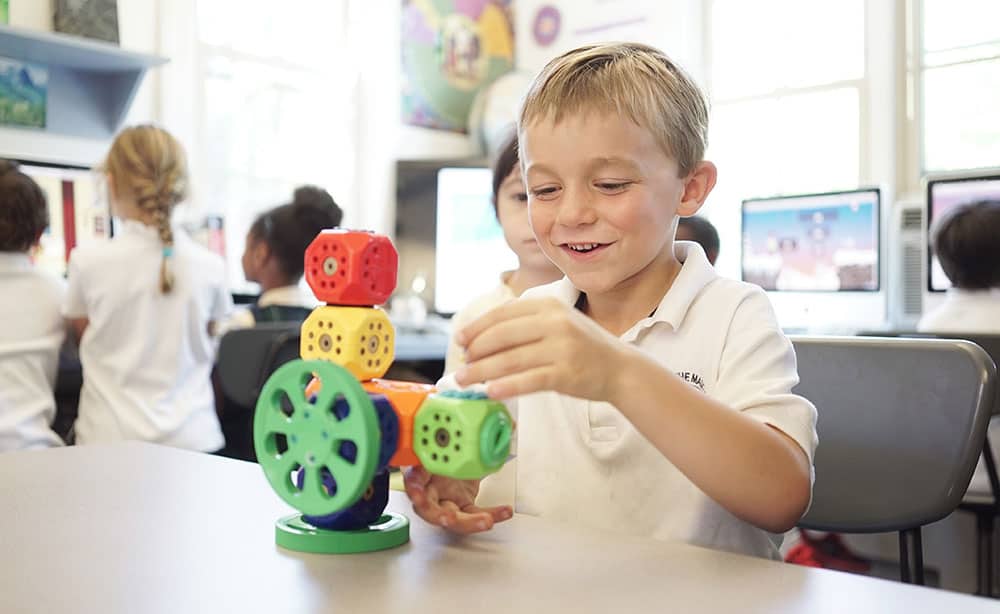 Robo Wunderkind, le robot pour les jeunes programmeurs en herbe