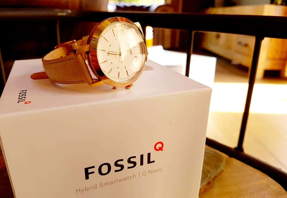 Unboxing montre hybride Fossil Q Neely