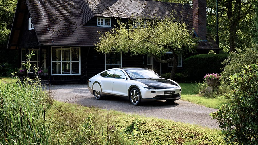 Roulez à l'énergie solaire avec la voiture Lightyear one