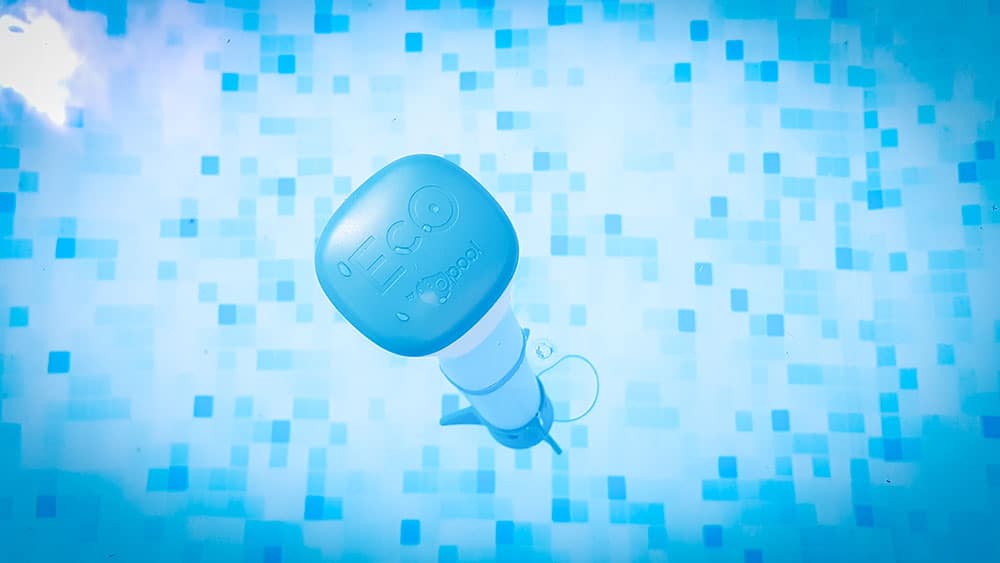 Test de la sonde connectée EcO d'Iopool qui analyse l'eau de votre piscine