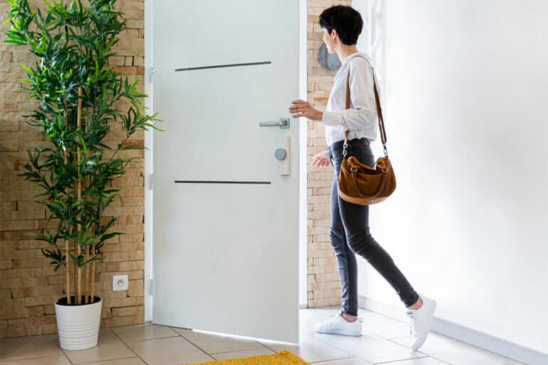 Somfy dévoile Door Keeper, sa motorisation connectée pour serrure