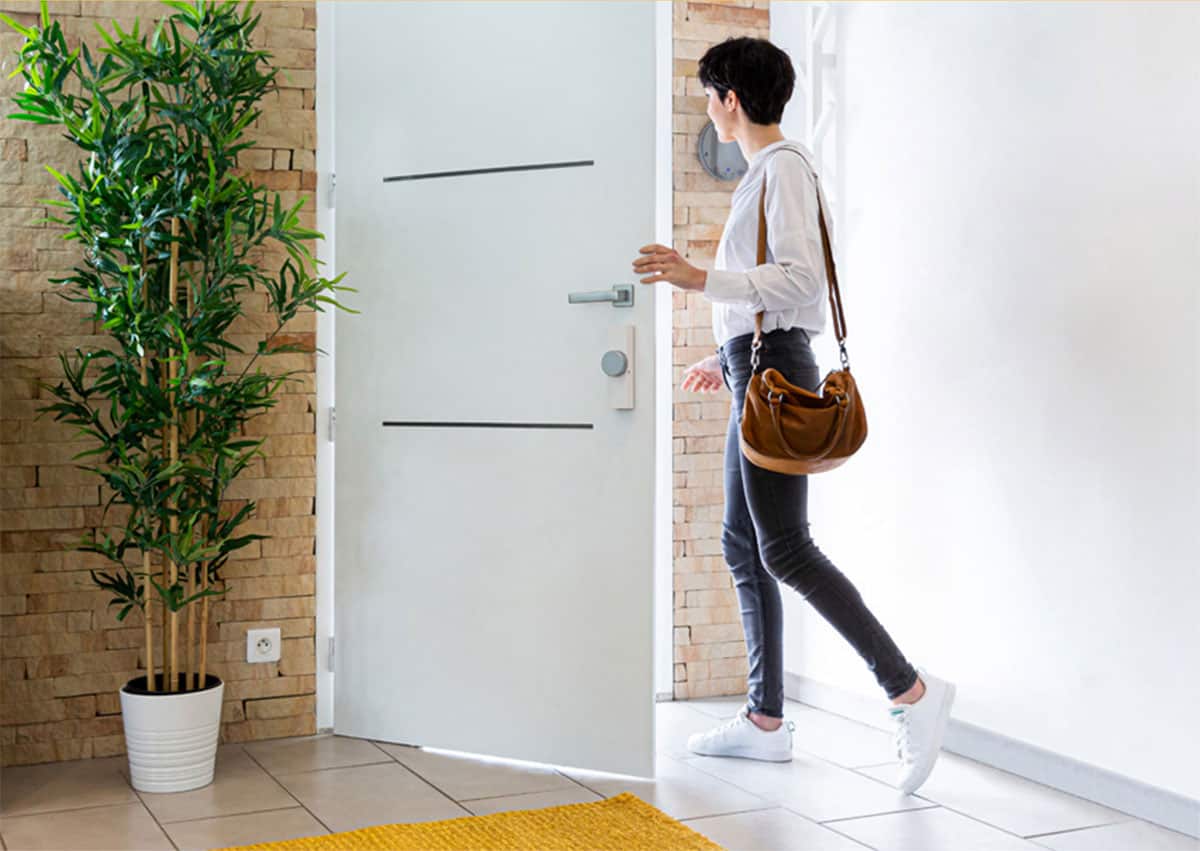 Somfy dévoile Door Keeper, sa motorisation connectée pour serrure