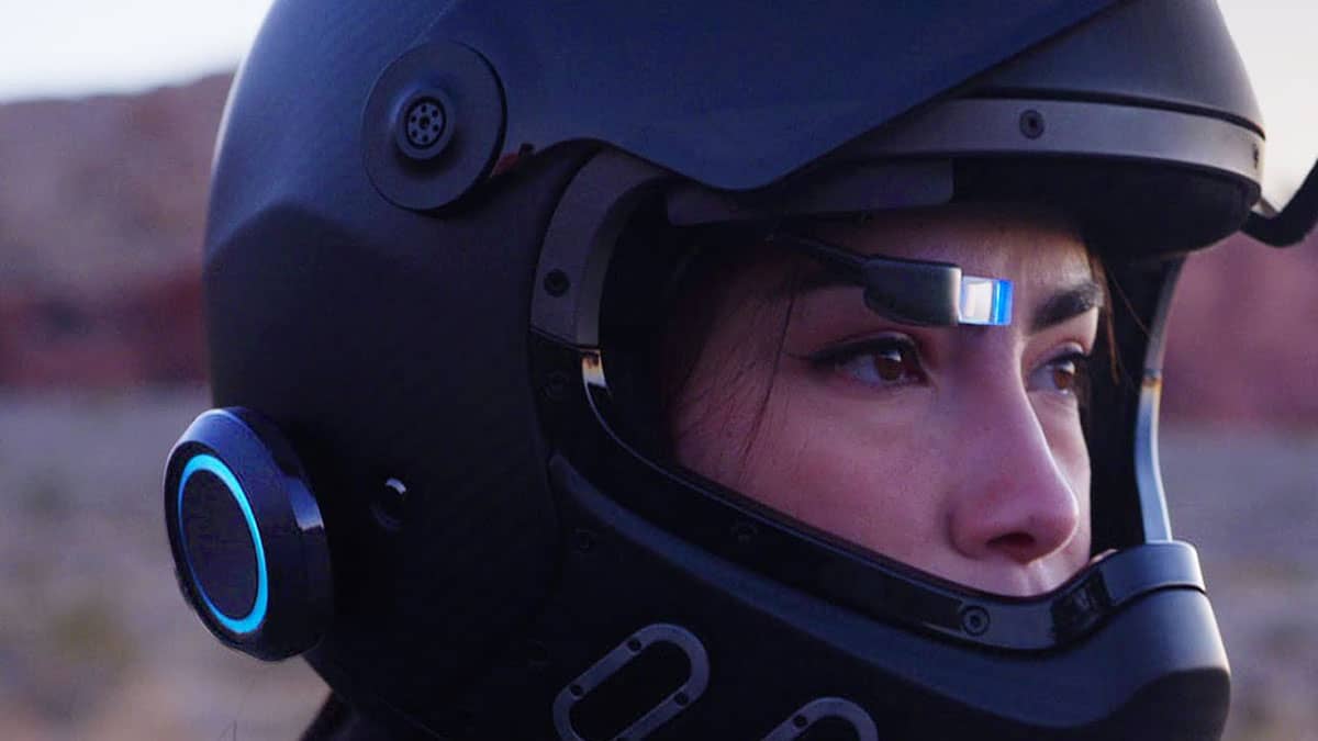 EyeRide : Sécurisez vos trajets moto avec cet afficheur tête haute
