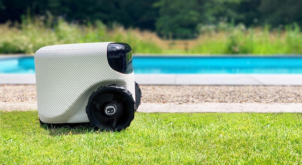 Le robot Toadi tond et surveille votre jardin en parfaite autonomie