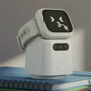 TCL Tbot, le compagnon de bureau IA qui transforme la montre connectée pour enfants en robot intelligent