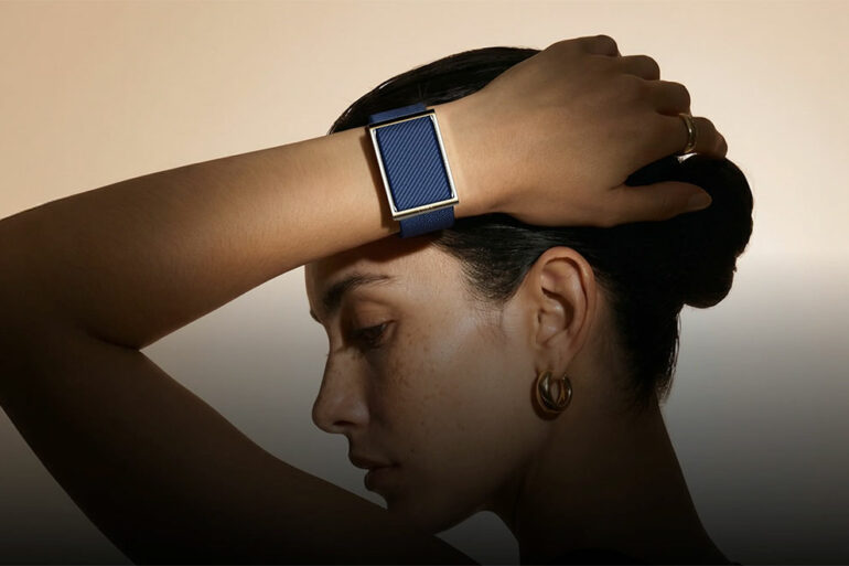 Luna Band : le bracelet fitness sans écran avec coaching vocal IA, dévoilé au CES 2026