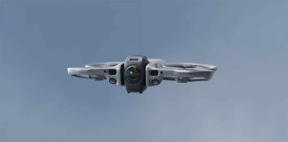 DJI Avata 360 : drone FPV 8K 360° avec double capteur 1 pouce, annoncé le 26 mars 2026