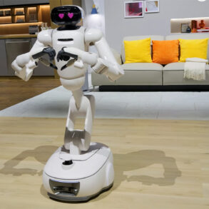 LG CLOiD : le robot domestique IA avec bras articulés et mains à cinq doigts