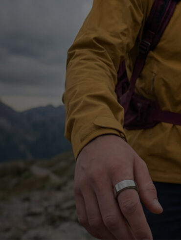 Ultrahuman Ring Pro et son boîtier de charge PRO Charger
