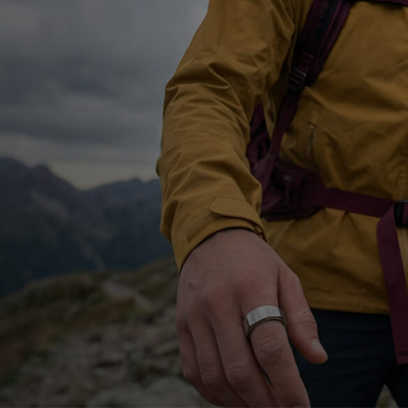 Ultrahuman Ring Pro et son boîtier de charge PRO Charger