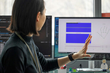 WatchHand - montre connectée Android avec tracking de gestes par sonar