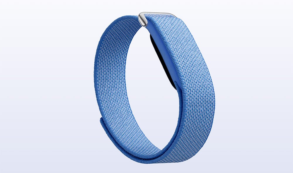 Le Google Fitbit Air débarque à 99,99 € : bracelet sans écran, coach IA Gemini, semaine d'autonomie