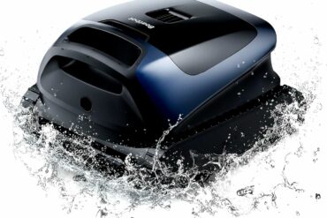 Robot de piscine sans fil Beatbot Sora 30 pose au bord du bassin