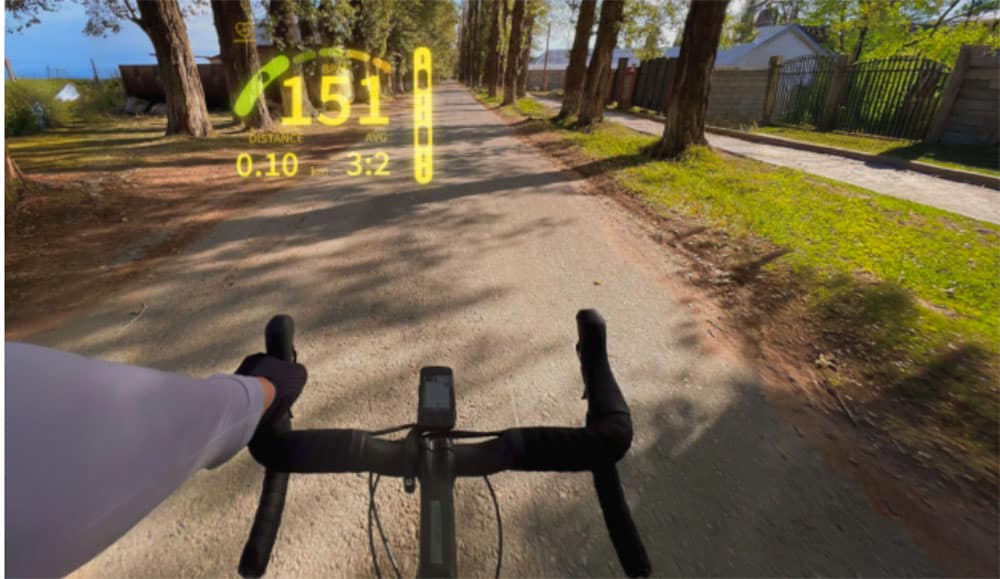 Le widget de dépassement permet au cycliste de visualiser la voiture qui arrive derrière lui