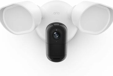 Arlo Floodlight 2 en promotion sur Amazon