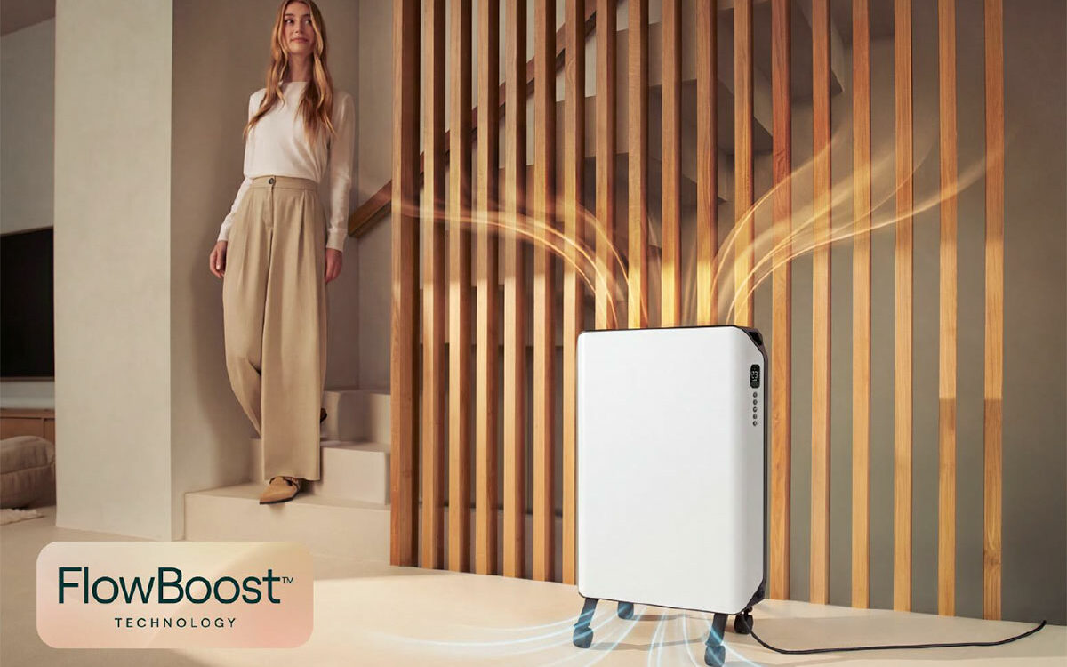 Duux FlowBoost, le radiateur Edge Oil diffuse la chaleur dans un salon