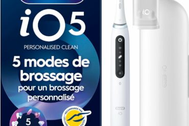 Brosse à dents électrique Oral-B iO 5 blanche avec son étui de voyage
