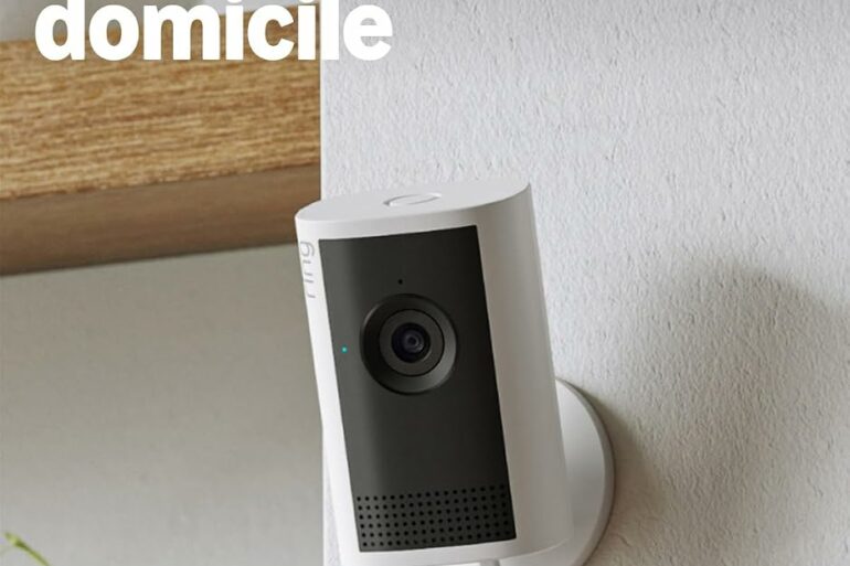 Ring Caméra intérieure Plus 2K, caméra de surveillance sur secteur